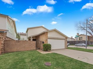 2643 Via Ventura Cir, Carrollton, TX 75006