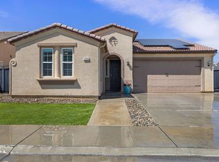 7374 E Flint Way, Fresno, CA 93737