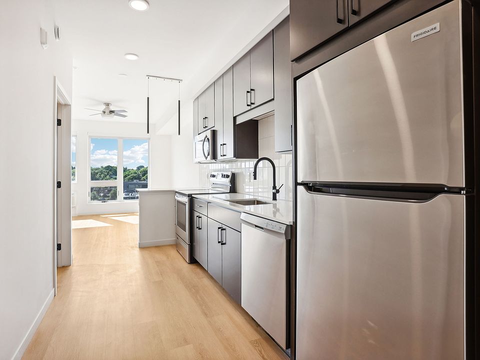 1st image of 1207 Glenwood Ave #406