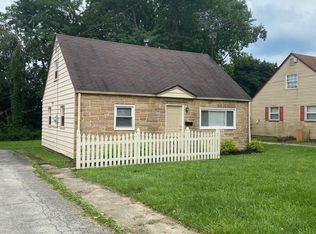 27 N Roanoke Ave, Youngstown, OH 44515