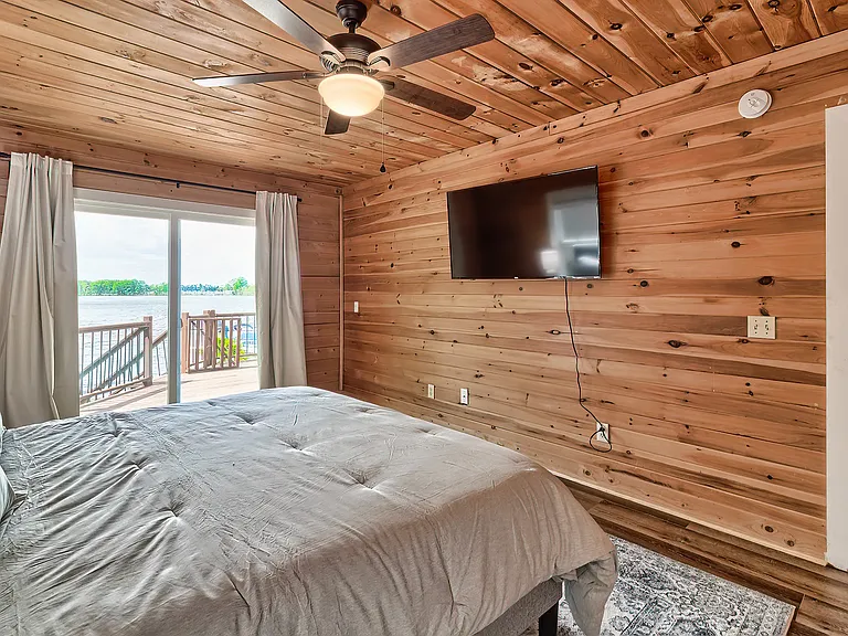 1303 Misty Ln — Photo 12