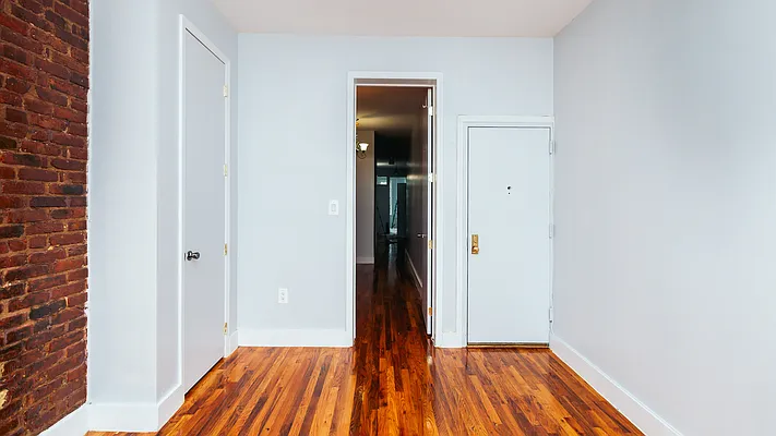 Rented by Nooklyn NYC LLC | media 7