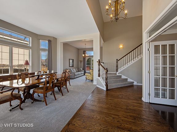2nd image of 2331 Somerset Ln