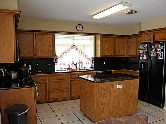 3rd image of 5926 Caldicote St