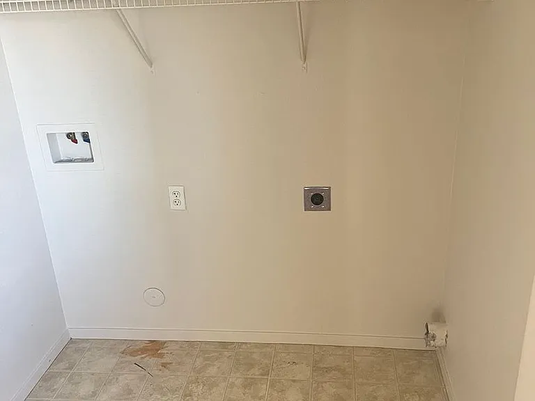 1249 Daybreak Dr — Photo 14