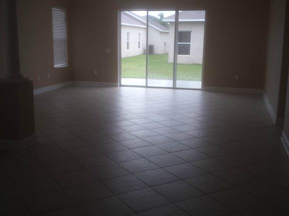 501 STONE BRIAR5