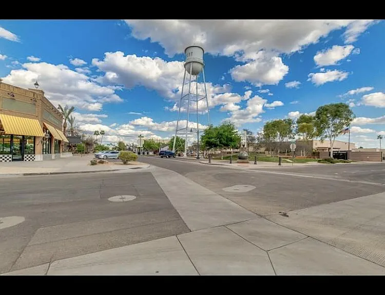311 E Pinon Way — Photo 29