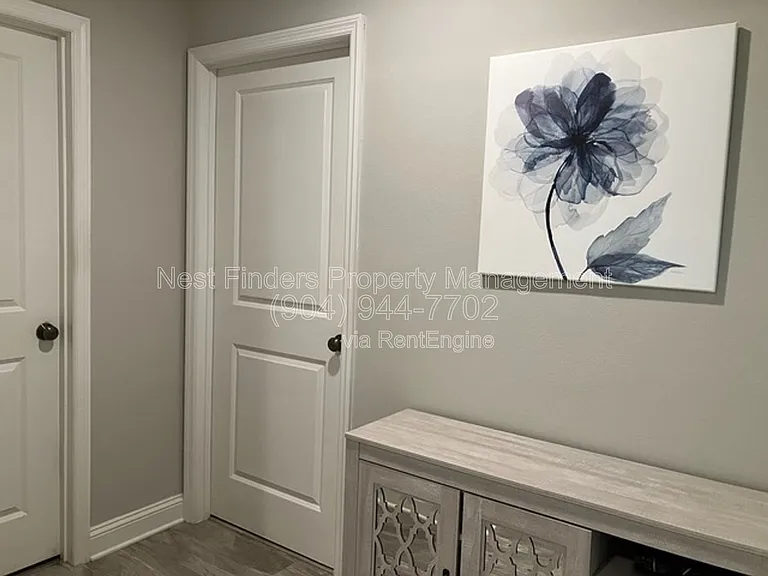 7842 Sunnydale Ln — Photo 23