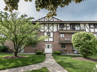 11021 S Theresa Cir APT 1C, Palos Hills, IL 60465