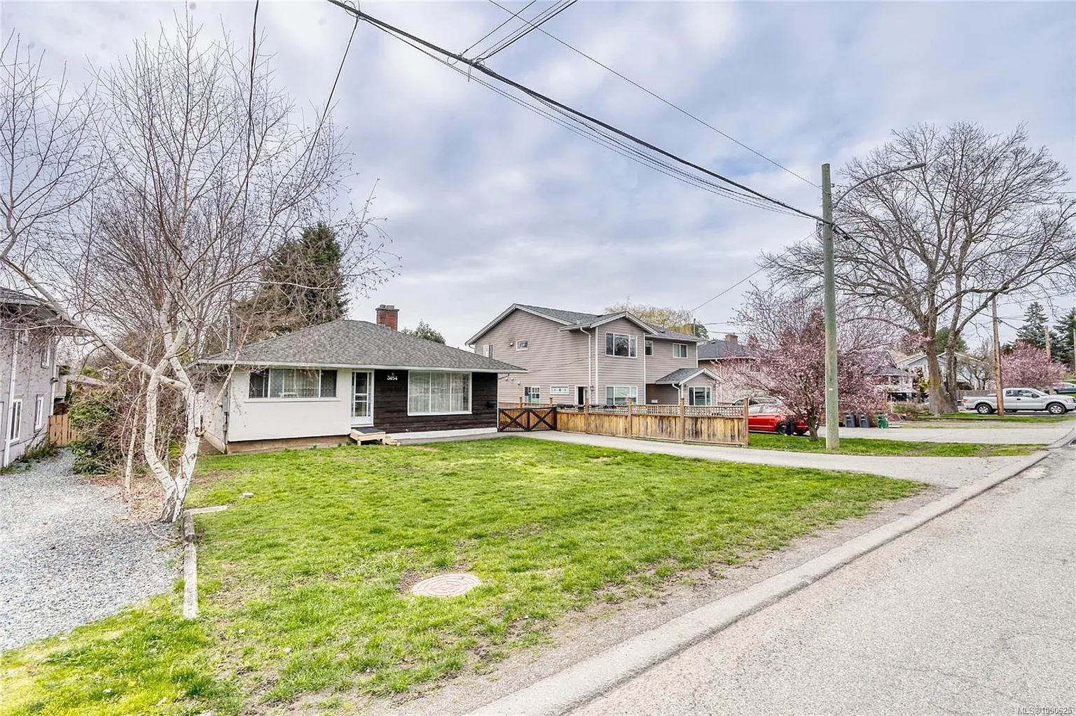 3054 Donald St photo 1