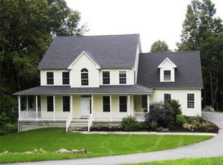 10 Patriot Ridge Ln, Wilbraham, MA 01095