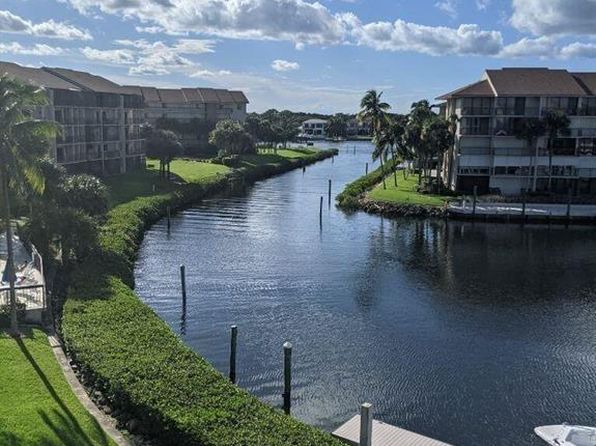 1301 Seafarer Cir APT 402