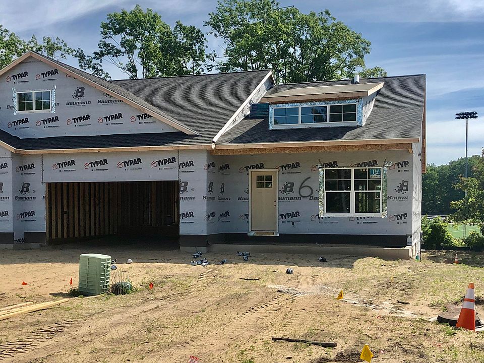 2nd image of 16318 Fort Myers Ave