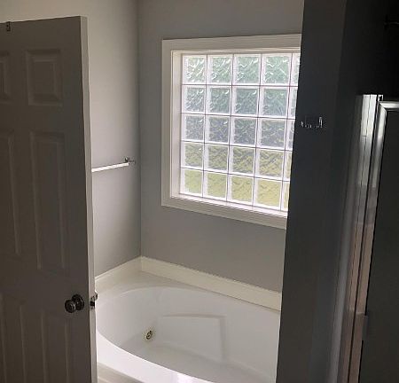 5th image of 944 Wheatfield Ct
