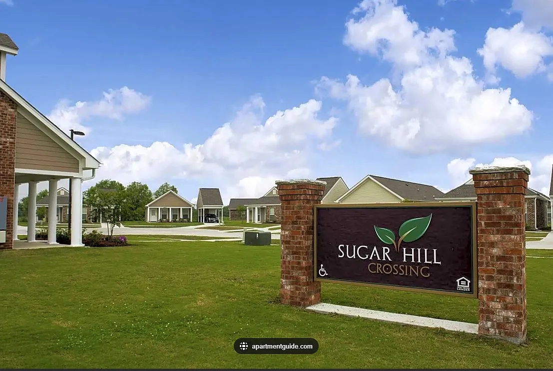 Sugar Hill Crossing — Photo 1