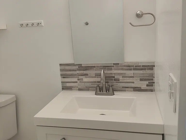5141 Primrose Ave SE — Photo 17