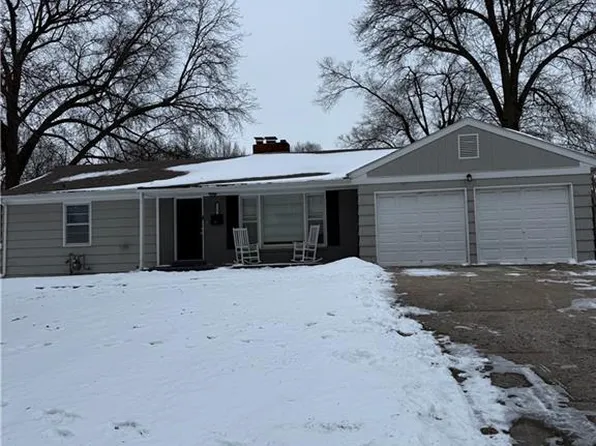 9705 E Gregory Blvd, Raytown, MO 64133