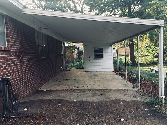 3rd image of 204 James St
