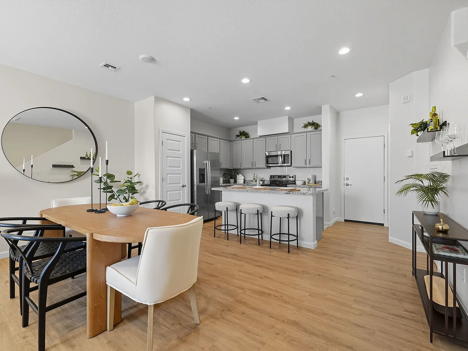 BB Living Val Vista — Photo 4