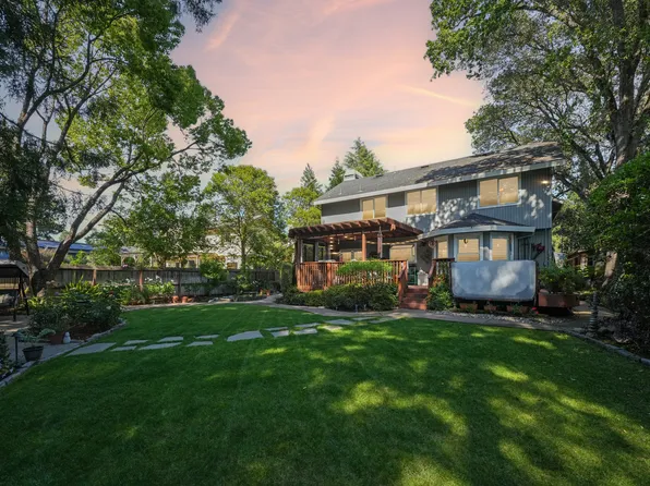 1711 North St, Santa Rosa, CA 95404