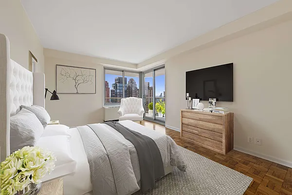 Rented by Compass | media 15