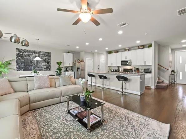 311 Bridgeford Dr, Austin, TX 78745