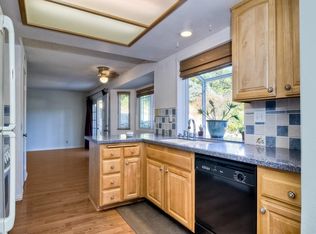 2881 Dartmouth Dr, Oceanside, CA 92056