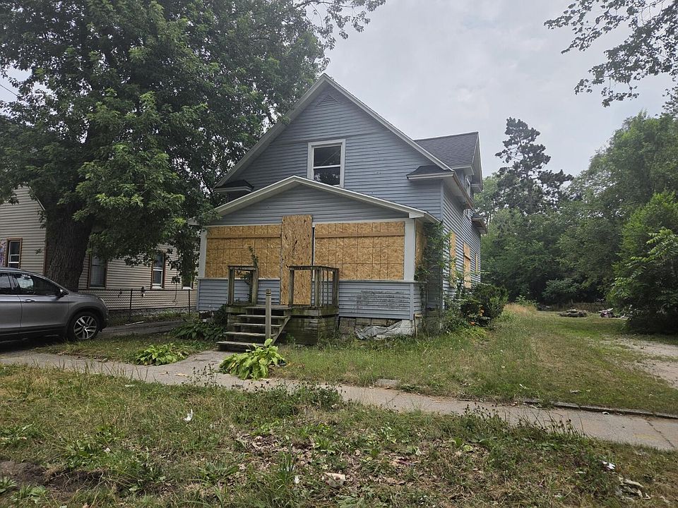 2nd image of 597 Orchard Ave