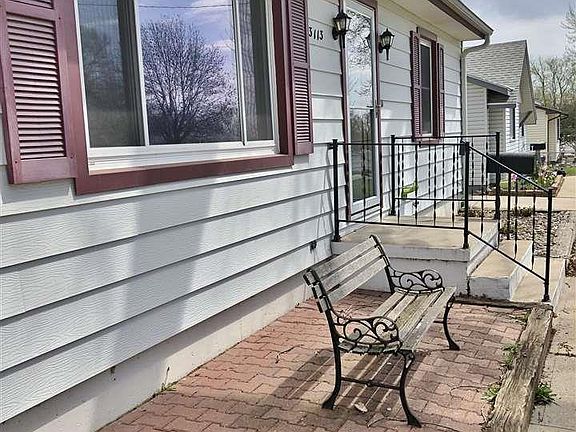 3rd image of 3113 S 122nd Ave