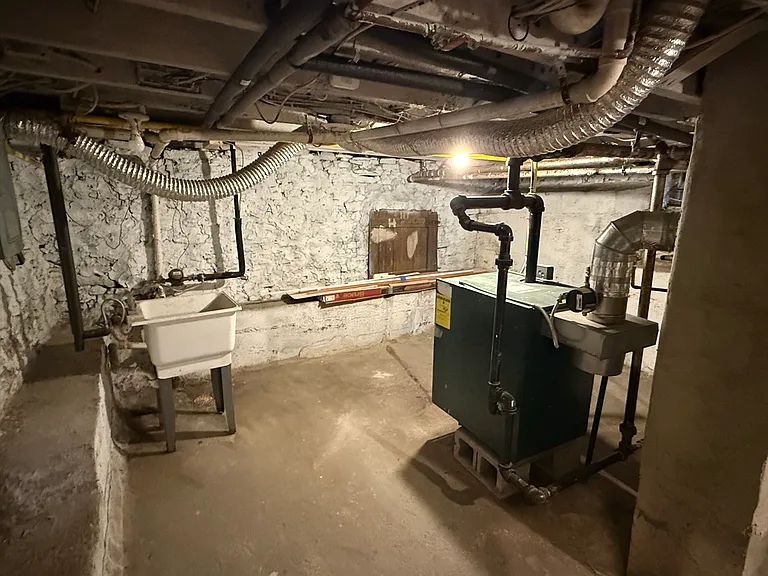 140 Sand St — Photo 10