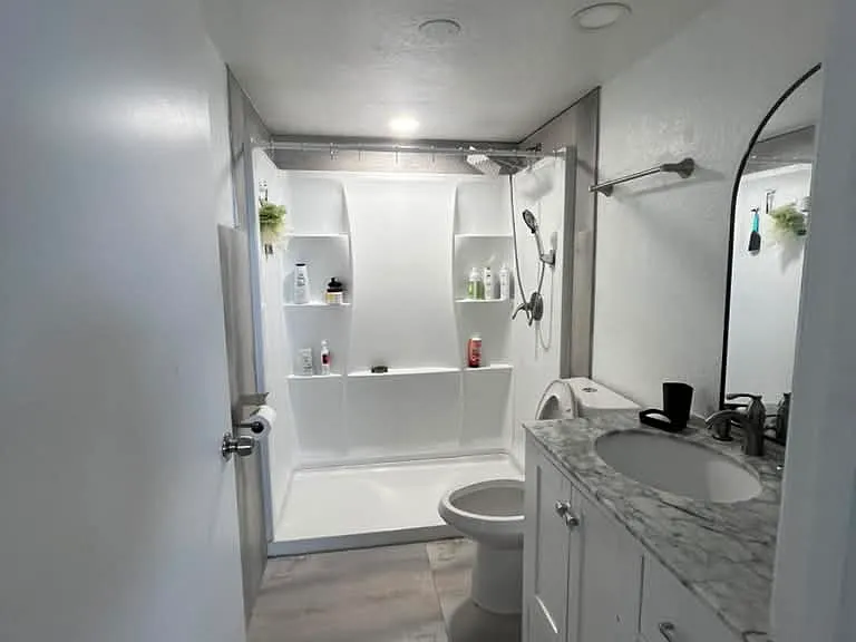 2735 W 52nd St #502 — Photo 8
