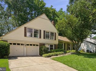 12904 N Commons Way, Potomac, MD 20854