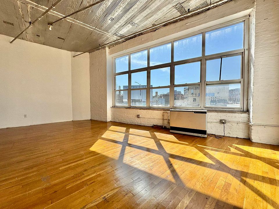 1st image of 260 Moore St APT 205