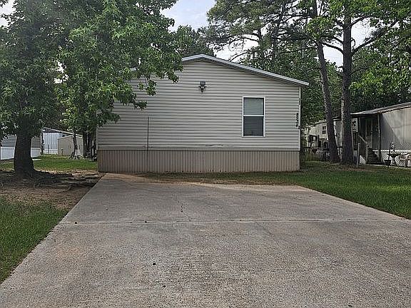 4th image of 8534 White Pine Pl