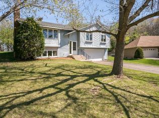 1100 W 139th St, Burnsville, MN 55337