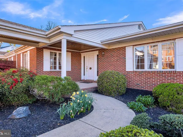 20 Stone Tower Ln, Wilmington, DE 19803