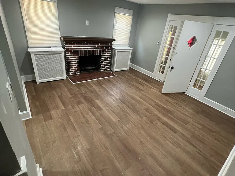 224 Bartlett Ave — Photo 6