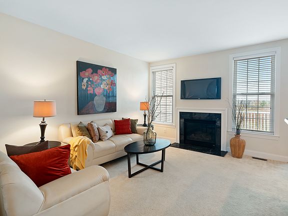 Beautiful Family Room 