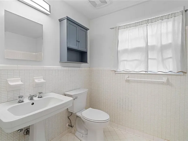 274 Land O Lakes Ct NE — Photo 30