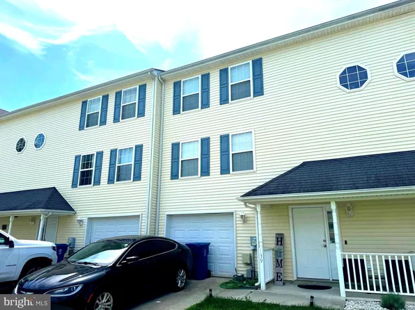 139 Downey Oak Cir, Camden Wyoming, DE 19934