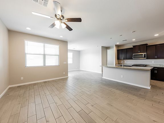 4th image of 12658 W Daley Ln