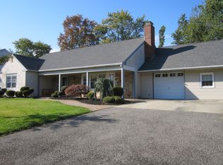 23 Avondale Ln, Aberdeen, NJ 07747