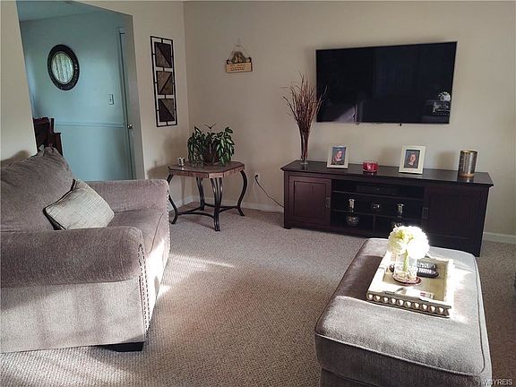 3rd image of 4199 Mistymeadow Ln