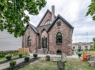 141 Krams Ave #3, Philadelphia, PA 19127