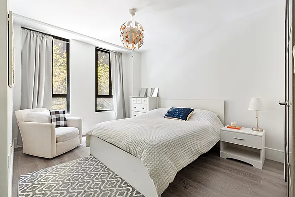 Rented by Bond New York | media 18