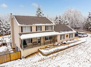 2 Saint George Ct, Mackinaw, IL