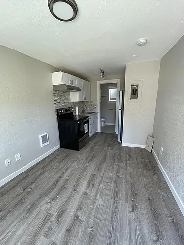 5009 NE Hazel Dell Ave Photo 1