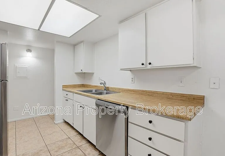 4608 W Maryland Ave #138 — Photo 7