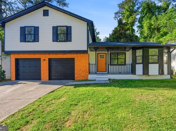 5456 Forest Pines Dr, Lithonia, GA 30058