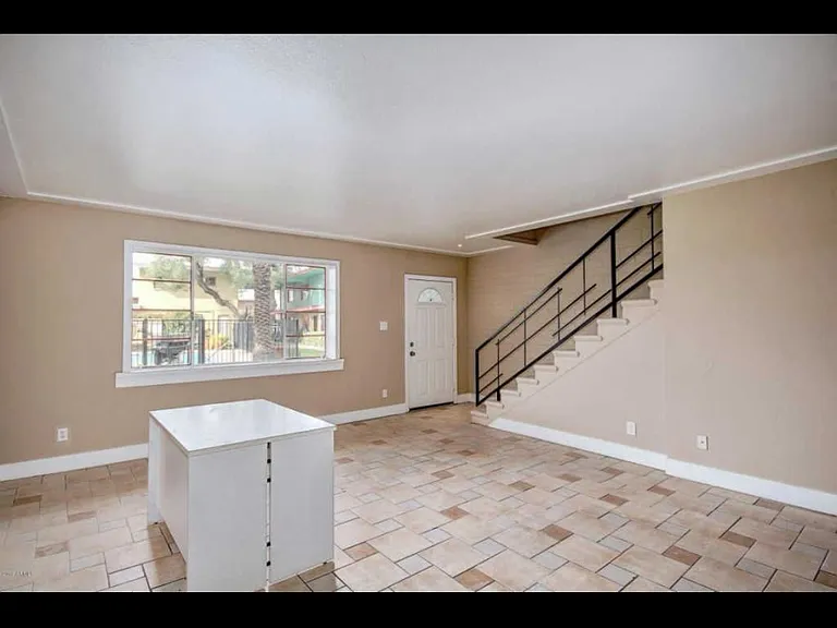 450 W Earll Dr #4 — Photo 6